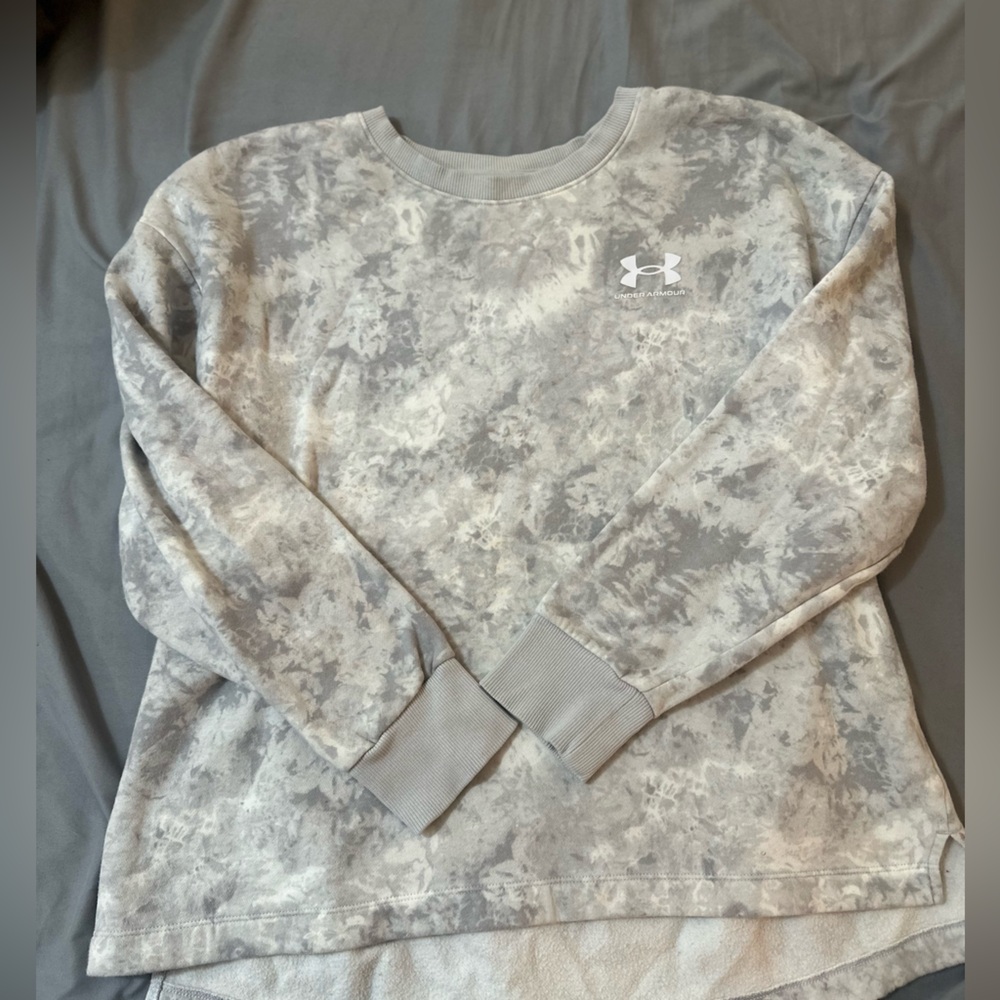 Under Armour Light Gray Sweatshirt